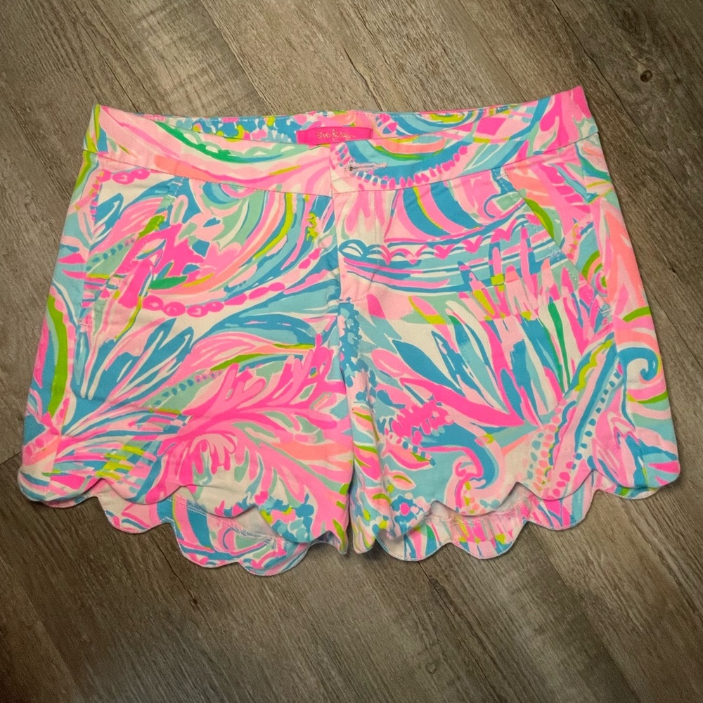 Lilly pulitzer buttercup stretch shorts size 2